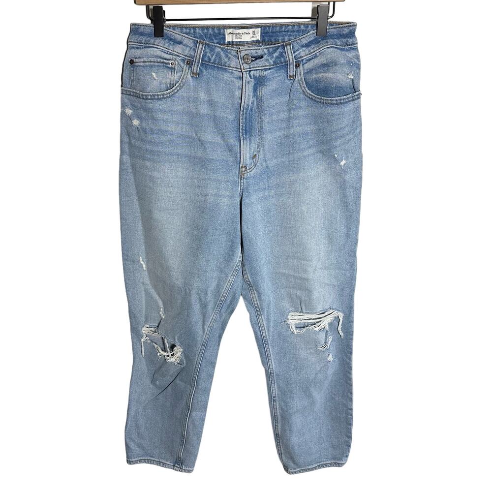 Abercrombie & Fitch Women's Curve Mom High Rise Distressed Jeans Size 30 Size 10